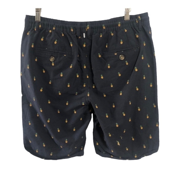 URBAN MAN Slim Pineapple Print Shorts - Picture 2 of 8